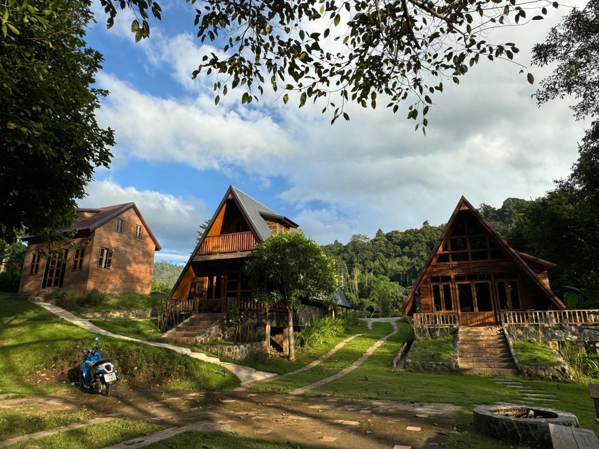 Ban Kaew Mo Ra Glamping & Restaurant Hotel ปางมะผ้า ภายนอก รูปภาพ