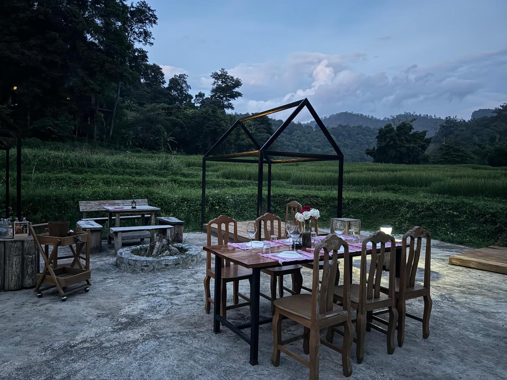 Ban Kaew Mo Ra Glamping & Restaurant Hotel ปางมะผ้า ภายนอก รูปภาพ