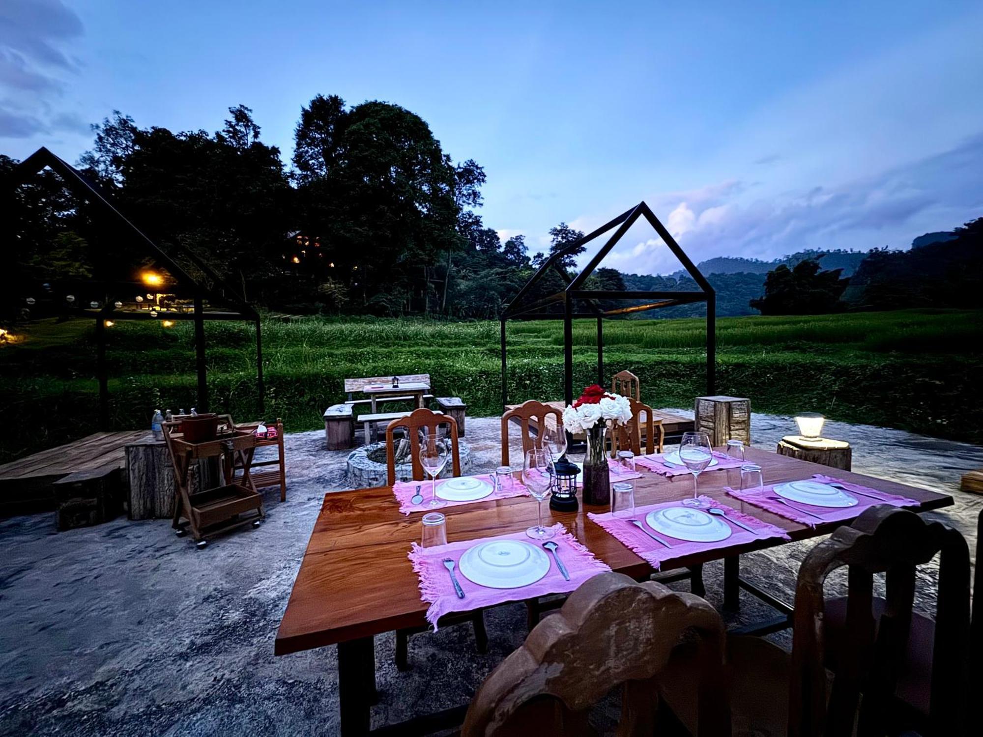 Ban Kaew Mo Ra Glamping & Restaurant Hotel ปางมะผ้า ภายนอก รูปภาพ
